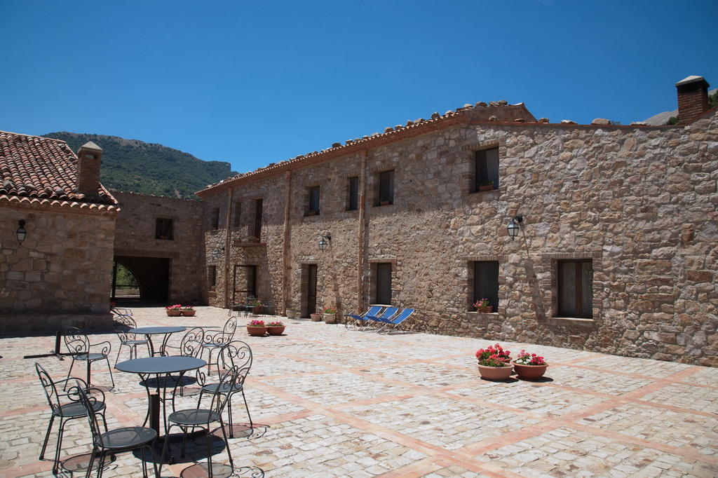 Masseria Rocca Di Gonato Castelbuono (Sicily) Exterior foto